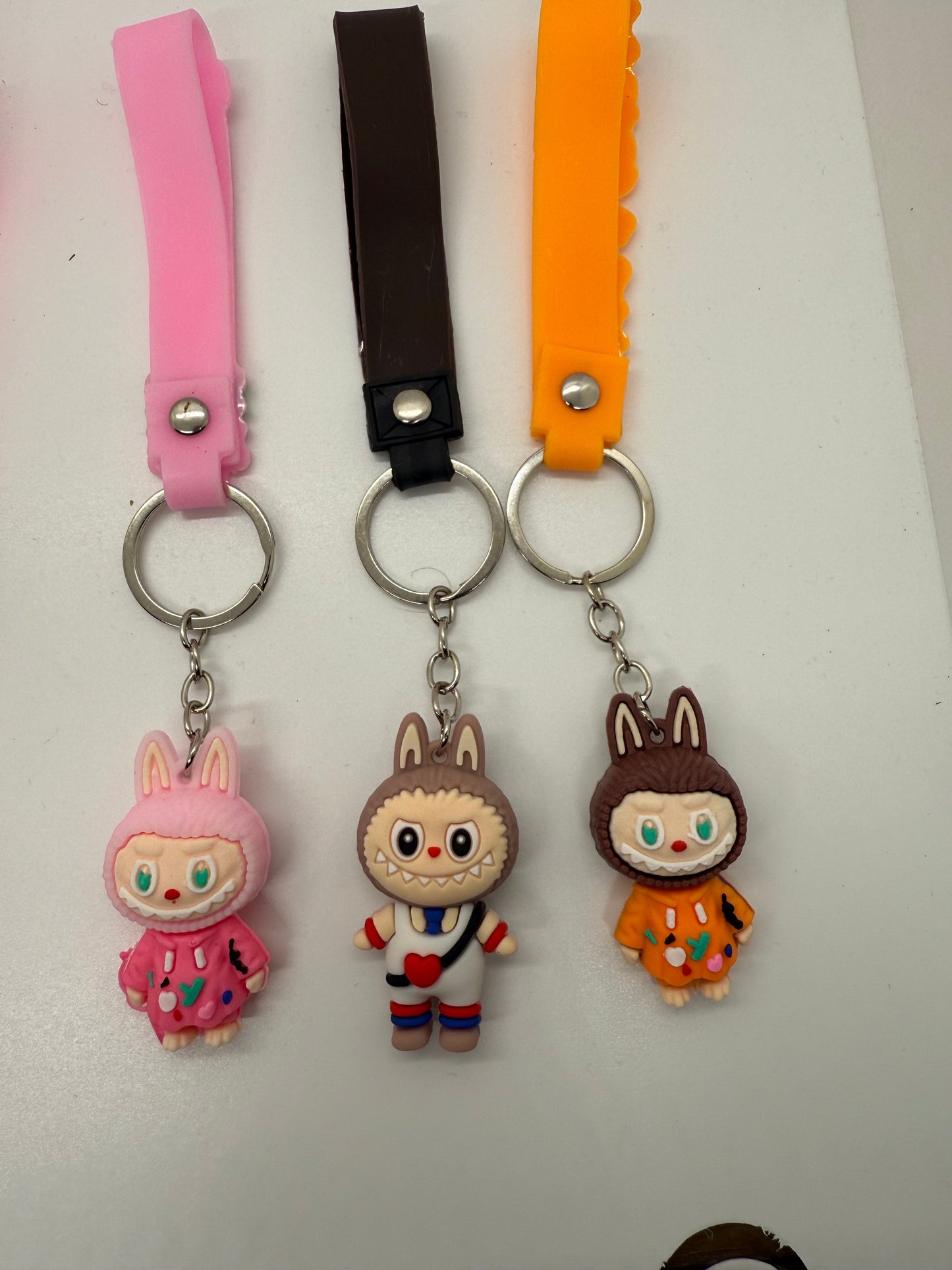 LABUBU SURPRISE KEYCHAIN